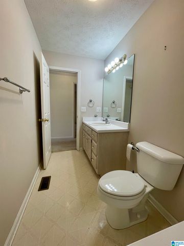 1607 PARKMAN STREET NE, Cullman, AL 35055