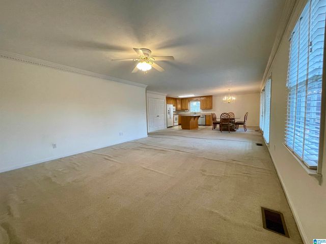 1607 PARKMAN STREET NE, Cullman, AL 35055