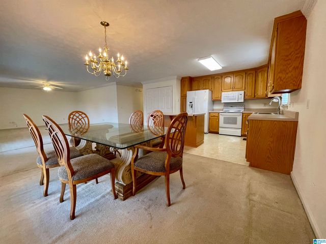 1607 PARKMAN STREET NE, Cullman, AL 35055