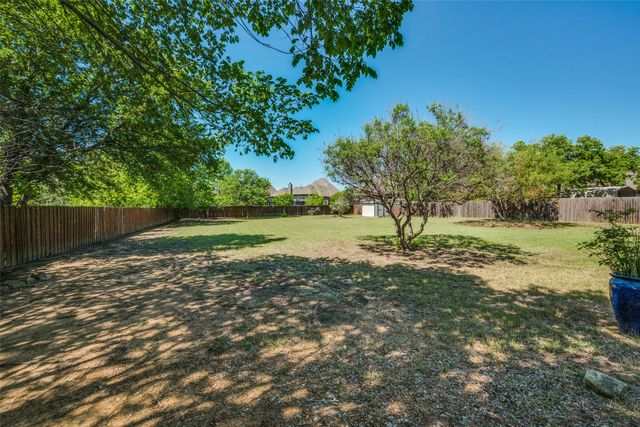 8624 Timber Drive, North Richland Hills, TX 76182