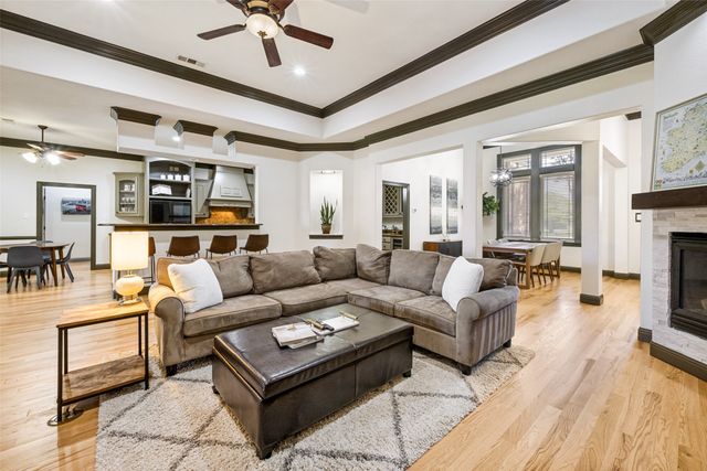 8624 Timber Drive, North Richland Hills, TX 76182