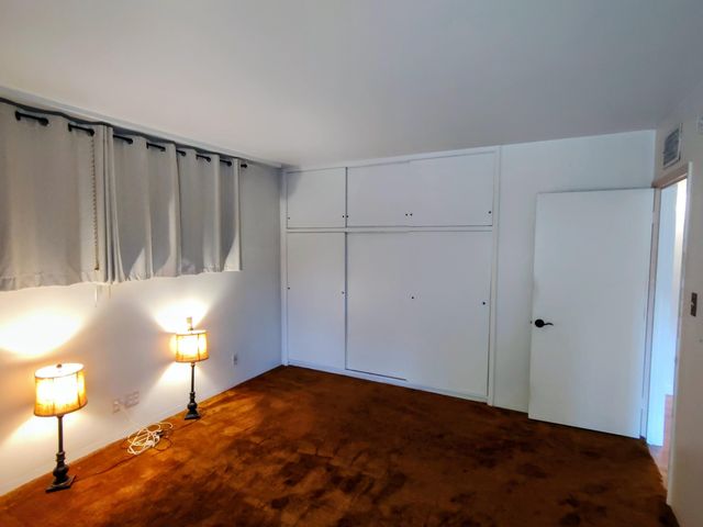 1517 W Kaweah Avenue, Visalia, CA 93277