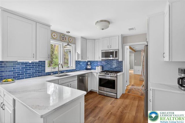 2495 Stanford Circle, Lower Macungie Twp, PA 18049