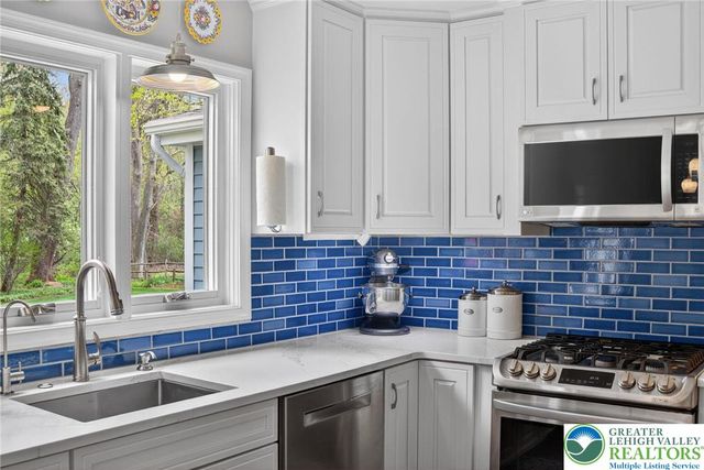 2495 Stanford Circle, Lower Macungie Twp, PA 18049