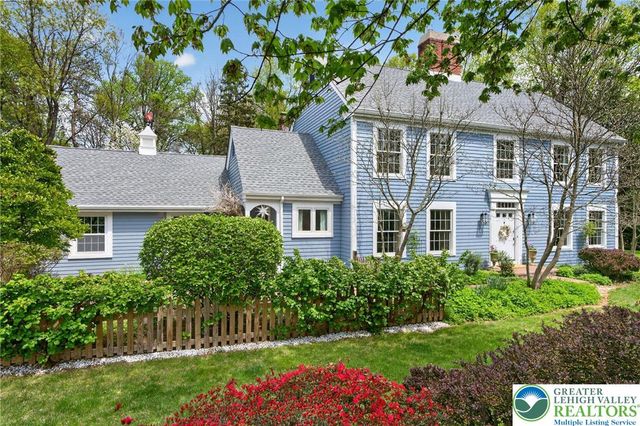 2495 Stanford Circle, Lower Macungie Twp, PA 18049