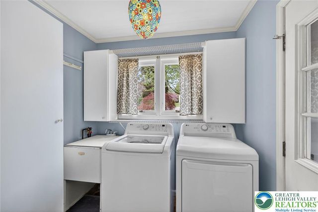 2495 Stanford Circle, Lower Macungie Twp, PA 18049