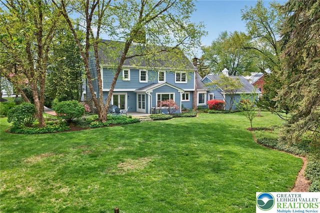 2495 Stanford Circle, Lower Macungie Twp, PA 18049