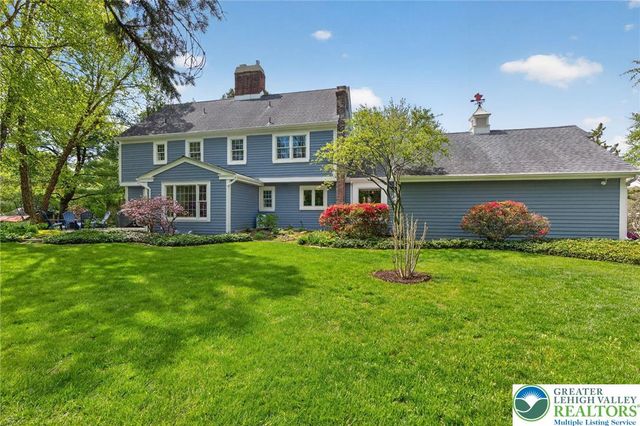 2495 Stanford Circle, Lower Macungie Twp, PA 18049