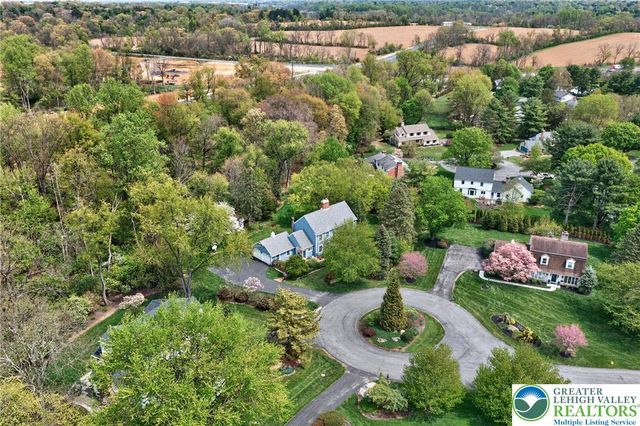 2495 Stanford Circle, Lower Macungie Twp, PA 18049