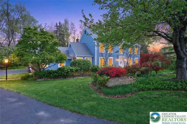 2495 Stanford Circle, Lower Macungie Twp, PA 18049