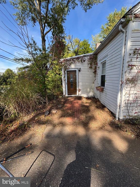785 OLD YORK RD, East Windsor, NJ 08520