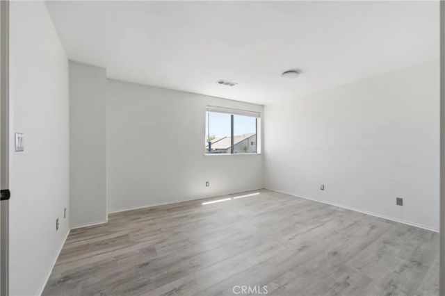 44550 15th Street East 8, Lancaster, CA 93535