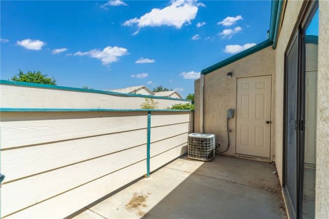 44550 15th Street East 8, Lancaster, CA 93535