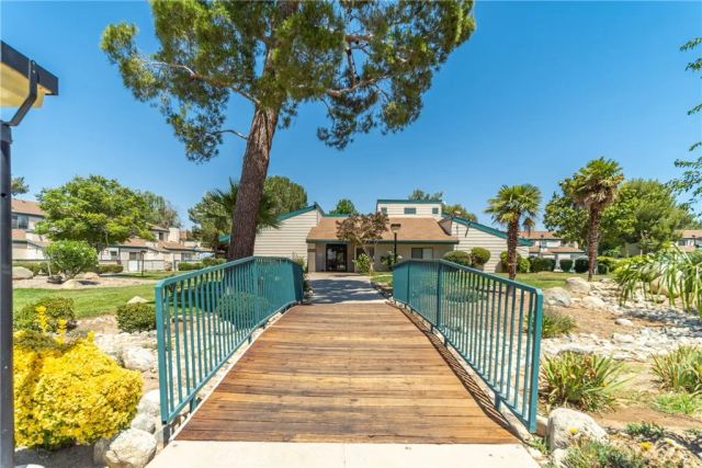 44550 15th Street East 8, Lancaster, CA 93535
