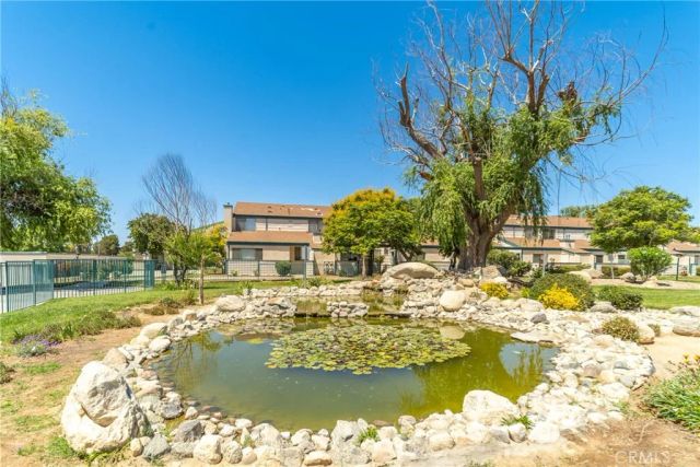 44550 15th Street East 8, Lancaster, CA 93535