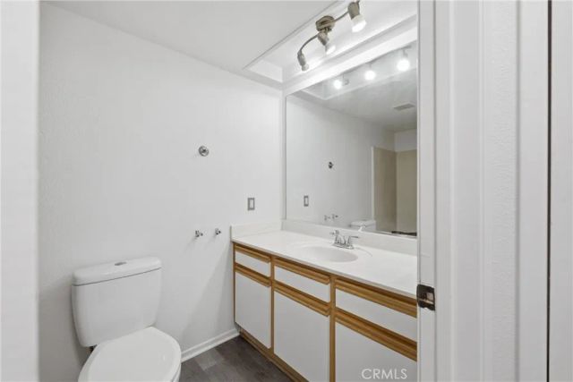 44550 15th Street East 8, Lancaster, CA 93535