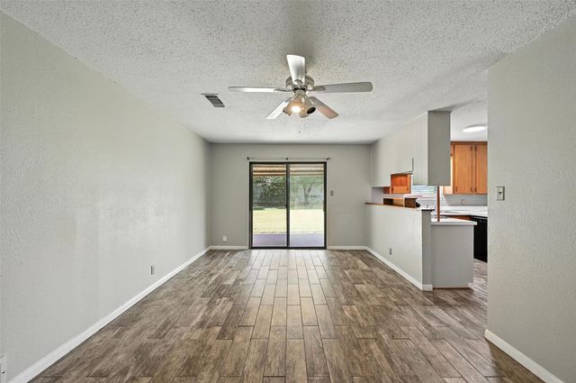 509 NW Renfro Street, Burleson, TX 76028