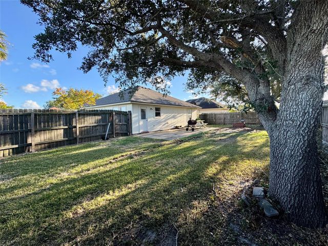 314 Rouen Drive, Port Lavaca, TX 77979