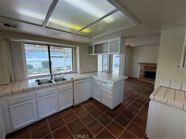 2560 E Avenue R12, Palmdale, CA 93550