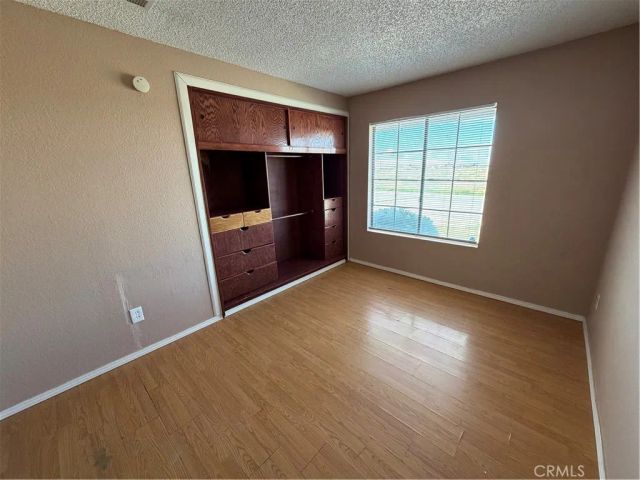 2560 E Avenue R12, Palmdale, CA 93550