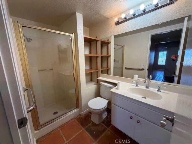 2560 E Avenue R12, Palmdale, CA 93550