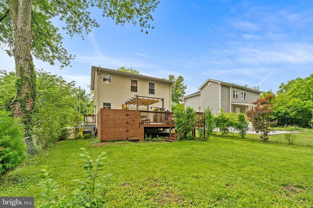 Image 24 of property listing at 2620 TULIP AVE, Halethorpe, MD 21227