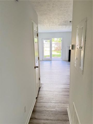 2356 Cove Road, Lithonia, GA 30058