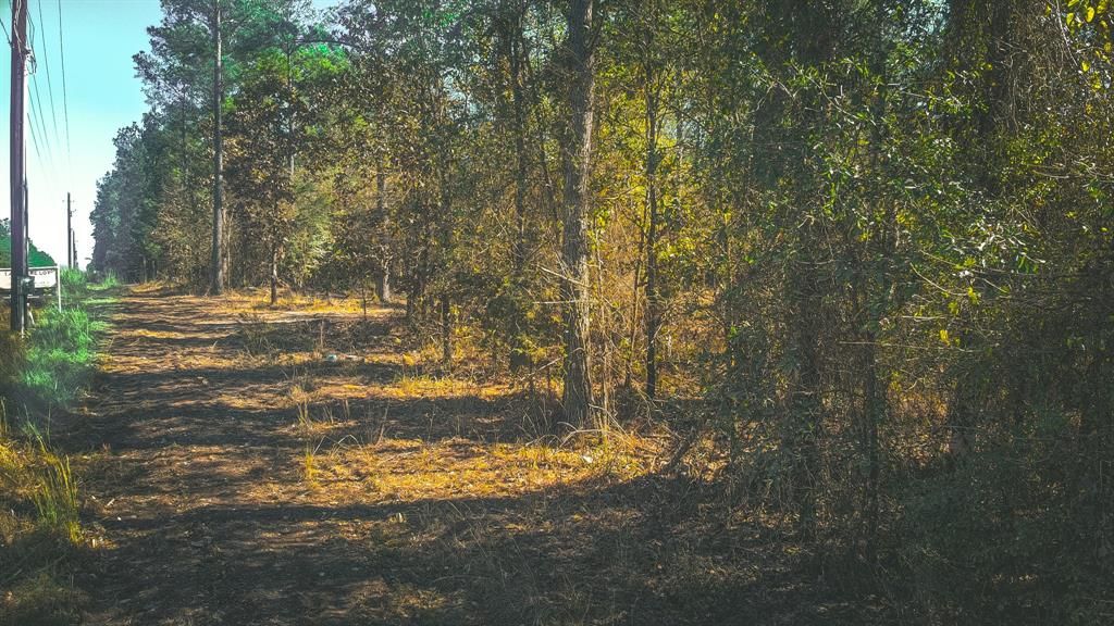 Image 1 of property listing at 956 Cress Road, Broken Bow, OK 74728