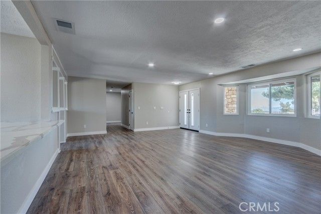 6572 Merced, Oak Hills, CA 92344