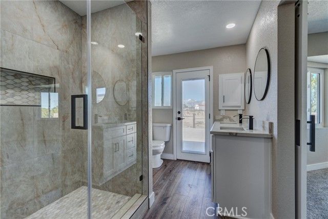 6572 Merced, Oak Hills, CA 92344