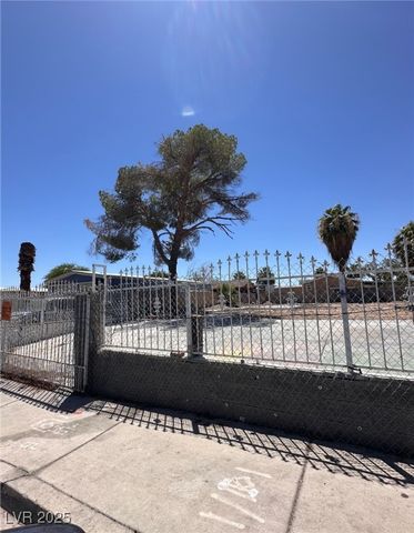 4731 Fuentes Way, Las Vegas, NV 89121