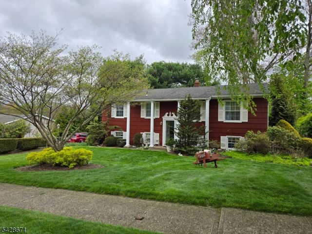 3 Perrelli Ln, Jefferson Twp., NJ 07438