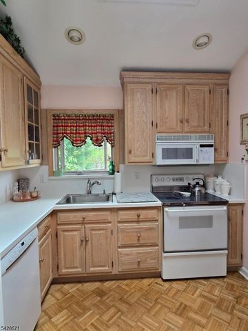 3 Perrelli Ln, Jefferson Twp., NJ 07438