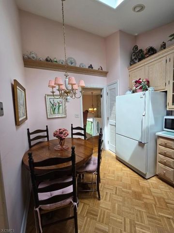 3 Perrelli Ln, Jefferson Twp., NJ 07438