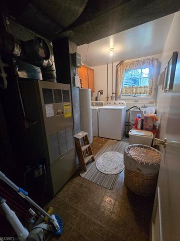 3 Perrelli Ln, Jefferson Twp., NJ 07438