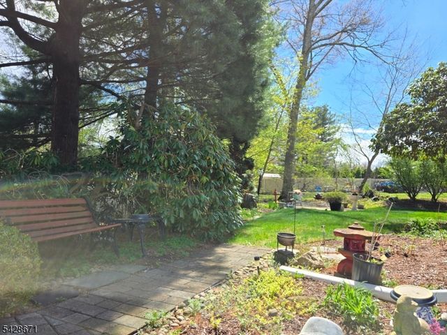 3 Perrelli Ln, Jefferson Twp., NJ 07438