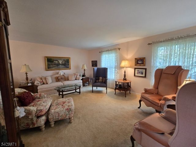3 Perrelli Ln, Jefferson Twp., NJ 07438