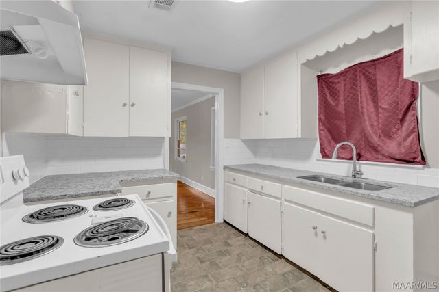 1904 YARBROUGH Street, Montgomery, AL 36110