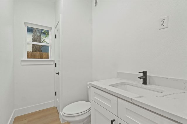 4228 Aztec, Dallas, TX 75216