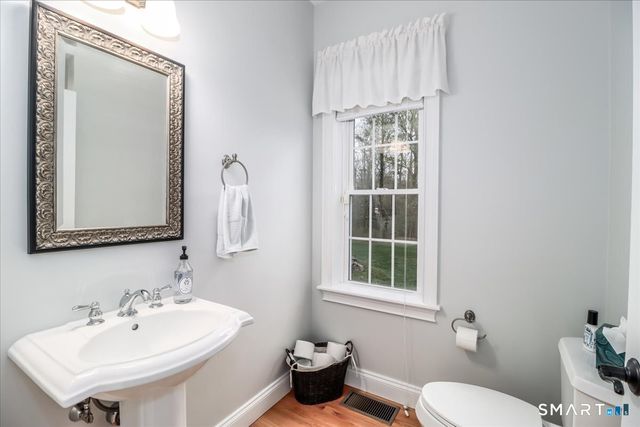 80 Washington Ridge Road, New Milford, CT 06776