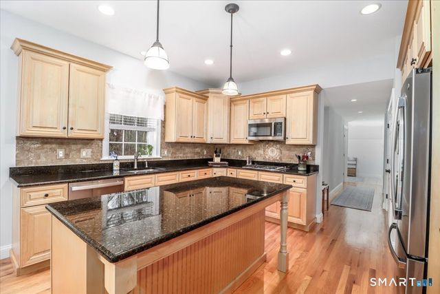 80 Washington Ridge Road, New Milford, CT 06776