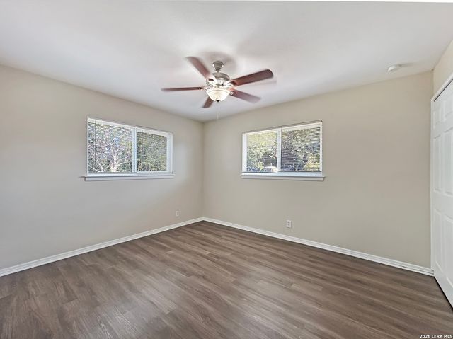 206 LOST FOREST ST, Live Oak, TX 78233