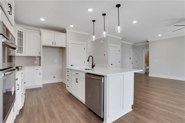 308 Bull Shoals Way, Hoschton, GA 30548