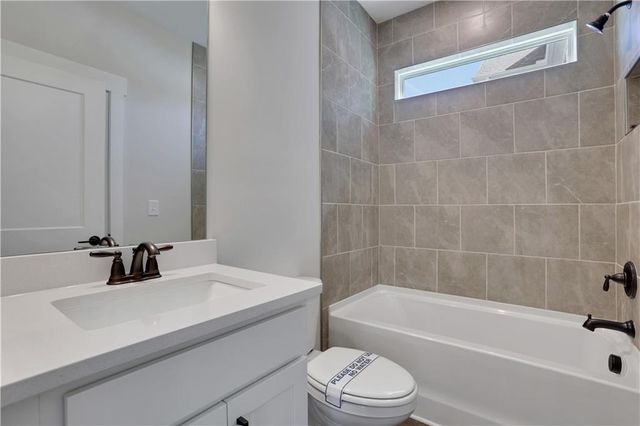 308 Bull Shoals Way, Hoschton, GA 30548