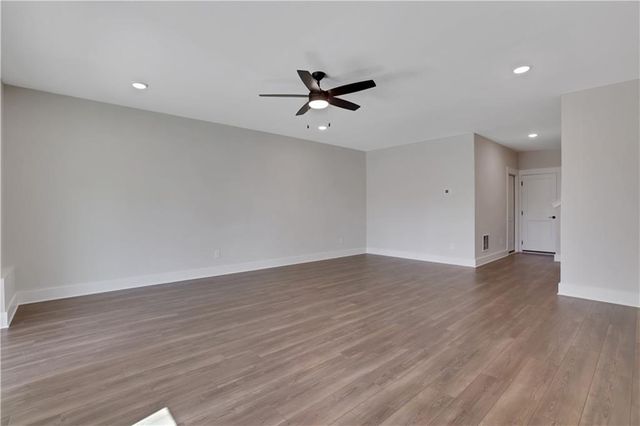 308 Bull Shoals Way, Hoschton, GA 30548