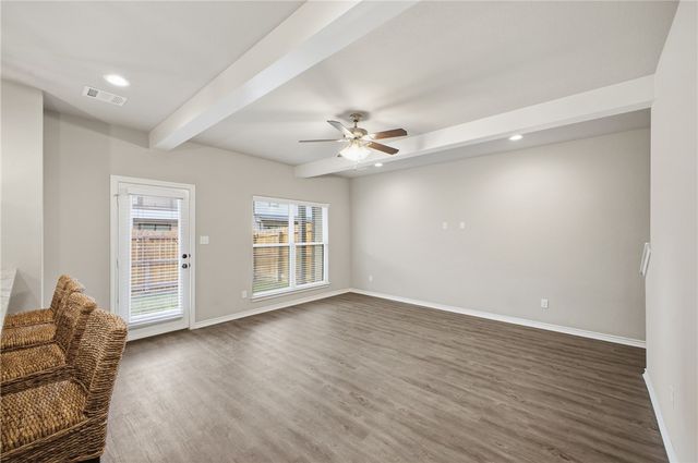 536 Momma Bear Drive, College Station, TX 77845