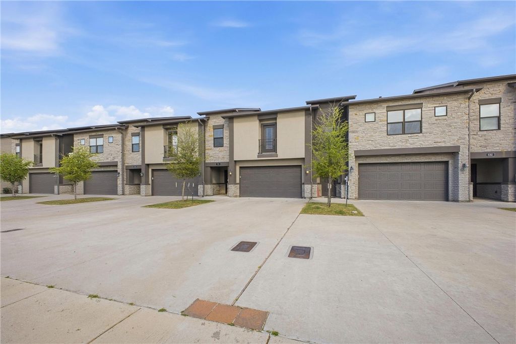 536 Momma Bear Drive, College Station, TX 77845 — photo 2