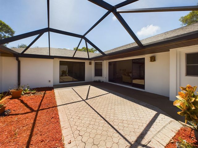 6256 Mirror Lake Court, 6256, Sebastian, FL 32958