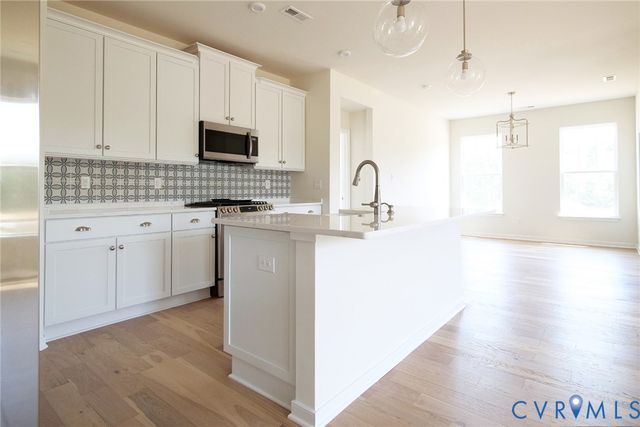 02 Canoe Pointe Loop, Chesterfield, VA 23120