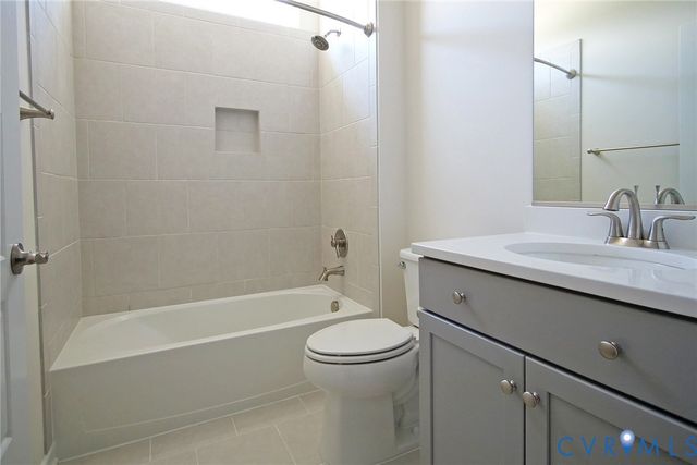 02 Canoe Pointe Loop, Chesterfield, VA 23120